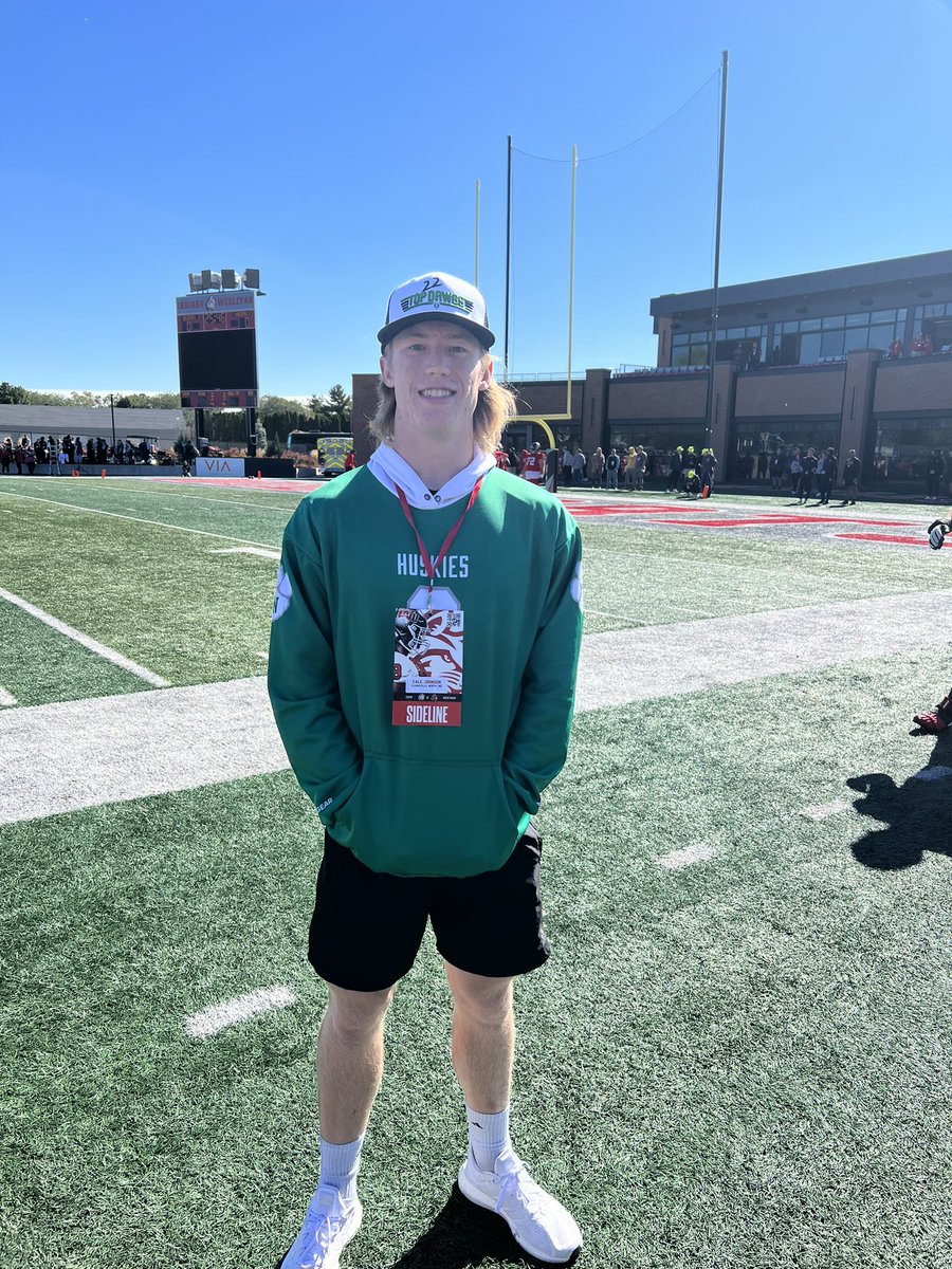 CaleJohnson13's tweet photo. Had an a amazing time @IndWesleyan_FB! A great atmosphere and a great game. Thank you @Coach__AT for the hospitality! @Coach_Paridaen @BillyHewig @Coach_Langs https://t.co/6KSk5NRTDY