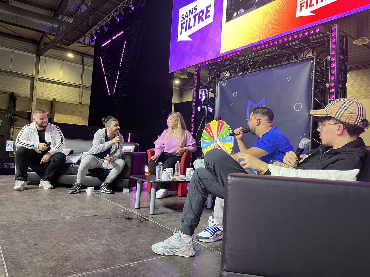 Jamais j’aurais pensé pouvoir faire une émission sur scène pendant un salon, et aujourd’hui ce rêve s’est réalisé ! C’était juste incroyable 🤩 Merciii <a href="/MTPStreamShow/">Montpellier Stream Show</a> , merciii aux invités et surtout merciiii à vous ❤️ c’était magique ✨