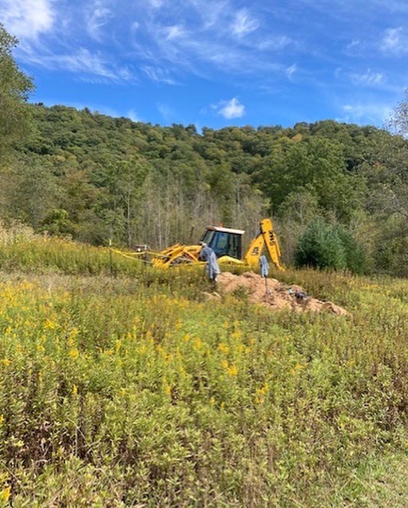 AppState Geo&Env Sci (@app_earth_sci) on Twitter photo Geomorphology Lab students put their lab skills to the test out in the field on Thursday, when they had to describe the soils on the upper Greenway. Shout out to Landscape Services at <a href="/appstate/">Appalachian State</a> for digging the soils trench so we could uncover and describe the entire soil profile! Geomorphology Lab students put their lab skills to the test out in the field on Thursday, when they had to describe the soils on the upper Greenway. Shout out to Landscape Services at <a href="/appstate/">Appalachian State</a> for digging the soils trench so we could uncover and describe the entire soil profile!