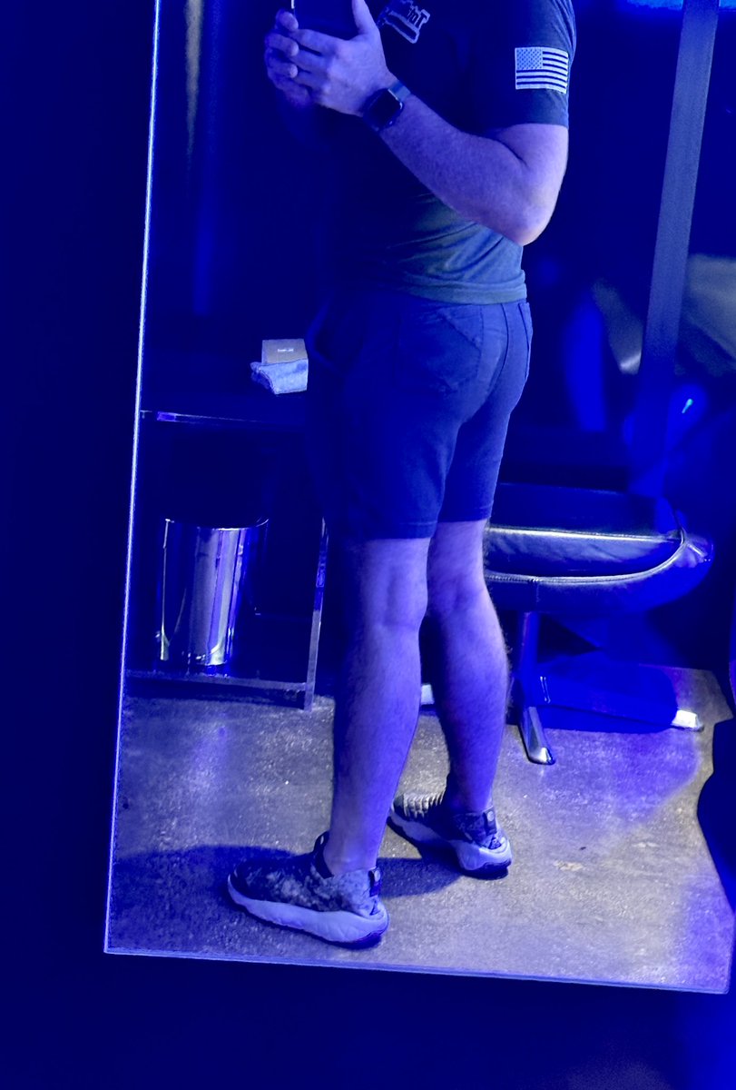 DallasDaddy8's tweet photo. These shorts always doing good things with my ass! These are J-Walkers but Steels are equally hot! #steelshorts #jwalkers #daddy #ass #commando https://t.co/wvJnz5BY3h
