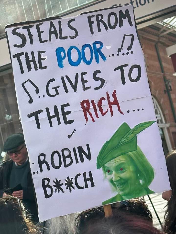 SydesJokes's tweet photo. #RobinBitch https://t.co/j8phicCutw
