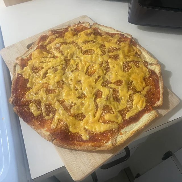 messedupfoods's tweet photo. poverty pizza https://t.co/bLivIyvU2k