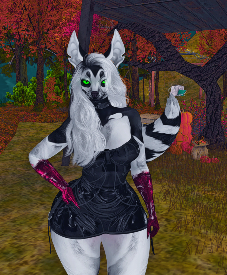 RemiJCrowley's tweet photo. Just a quick snap of me playing around with my new mod by @birchteethsl ! 
Mod: [.birchteeth.] queer magick - full moon
Available NOW at @TheGuildSL !! Go grab your own today! (bloody tattoo not included)
#SecondLife |#TheGuildSL |#Birchteeth |#SpookySeason |#Halloween2022 https://t.co/PdHgOnMLzC