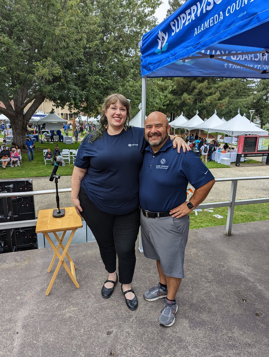 Mel4NewHaven's tweet photo. I had a great time at #ScienceInThePark representing @mynhusd and getting a $1,000 donation for the @NHSFoundation
#steam #education #animallover https://t.co/frCXNivrIt