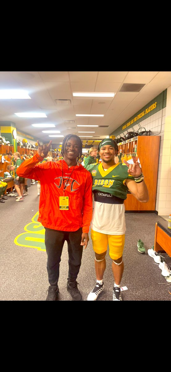 damariusf_'s tweet photo. Thank you to @NDSUfootball @PetersNDSU, Had an amazing time in Fargo with the bison. hope to be back soon🤘🏾! @techtigerfb https://t.co/VXNFIMNALO