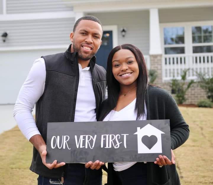 Asin_Mabel's tweet photo. Congratulations guys on your new house 🏠 https://t.co/FWvlPz1Yhv