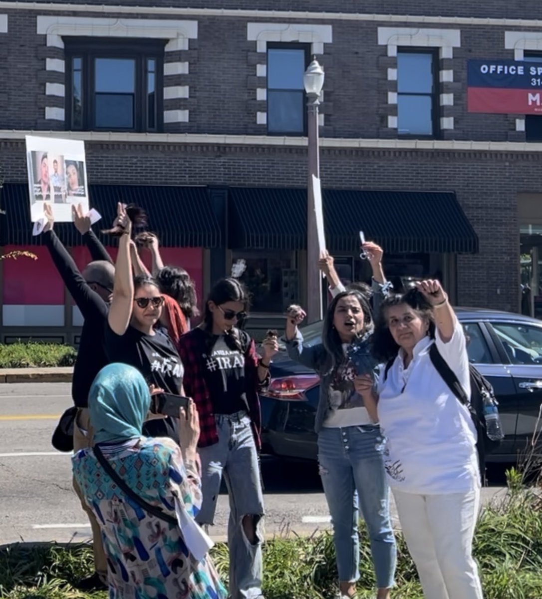 mariafaye22's tweet photo. PLEASE SHARE TO HELP SPREAD AWARENESS Freedom Rally for Iran in Saint Louis today, part of a global day of protesting the Iranian government in 150+ cities all over the world. Help spread the message: “Iranians have made their choice, USA be their voice!” #MahsaAmini #stlprotest https://t.co/2nwNk4RnpC