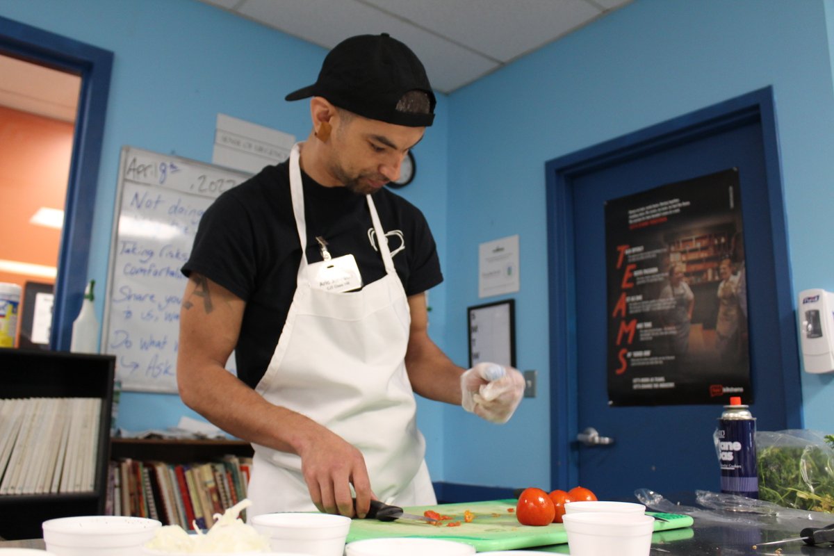 We are proud to support @second-helpings-inc, an #Indianapolis nonprofit organization that addresses food rescue, hunger relief, and culinary job training.  Enrollment is now open for their Culinary Job Training program. Learn more here: secondhelpings.org/second-helping…