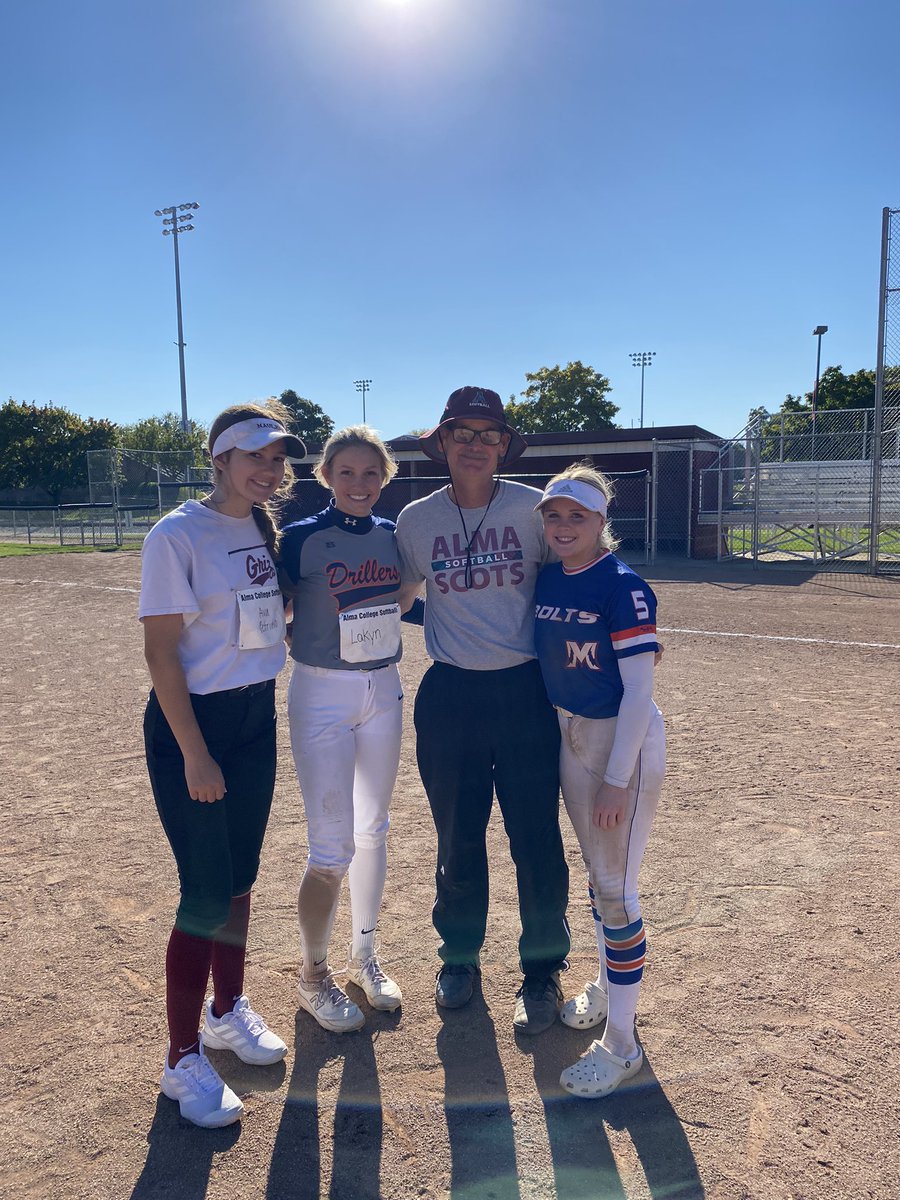 autumnmac2024's tweet photo. I had so much fun at Alma College softball camp thank you Coach Griffin! @AlmaScotsSB https://t.co/ky3vWT6659