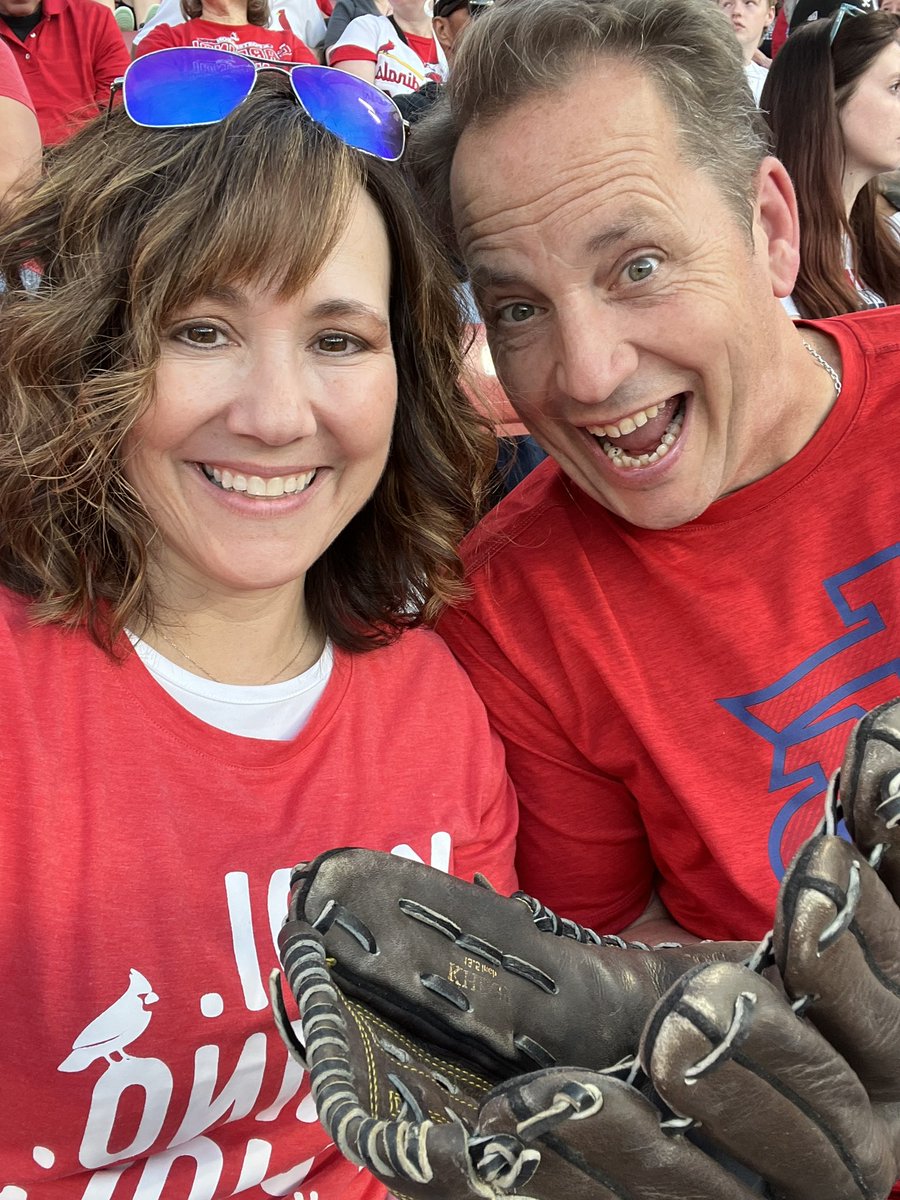 kellystix's tweet photo. @DannyMacTV @bthompson48 @TheCatOnBallyTV - we are with ya for the rest of the regular season! Peoria to @Cardinals to Pittsburgh. All for @UncleCharlie50, @PujolsFive and Yadi❤️ https://t.co/v2zzx5uTcR
