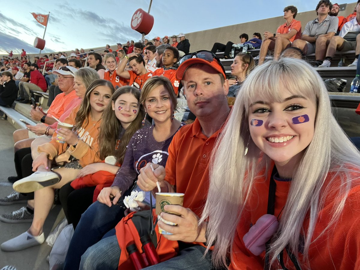 maydyst's tweet photo. #bestinthegame.    Go Clemson!!! https://t.co/sPD9yEOnKY
