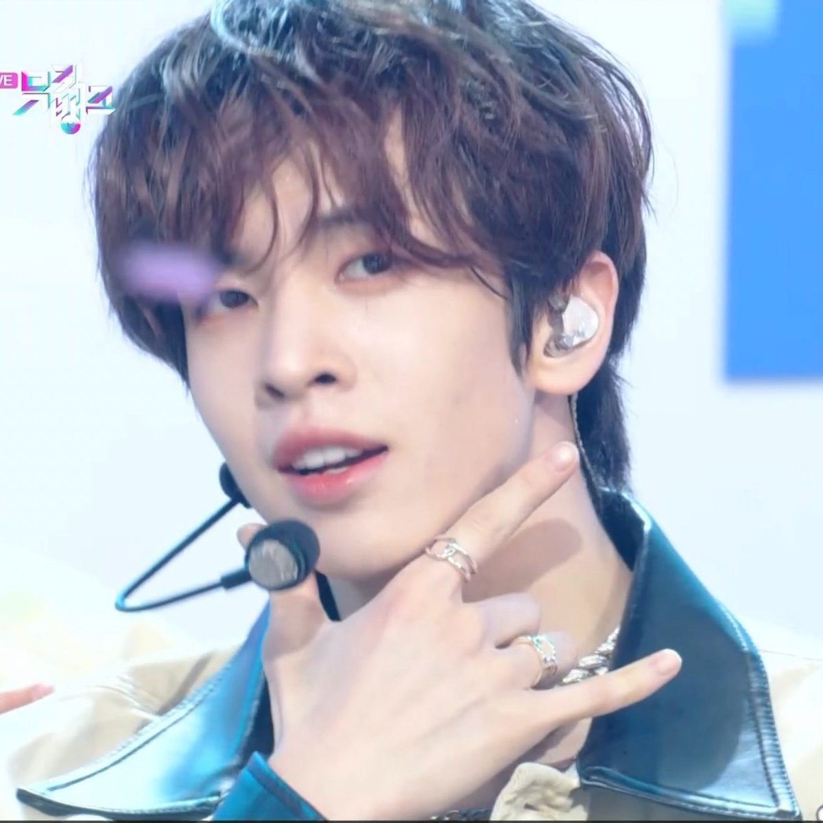 ‹ #앨런 #크래비티 <a href="/CRAVITY_twt/">CRAVITY</a> › ♡