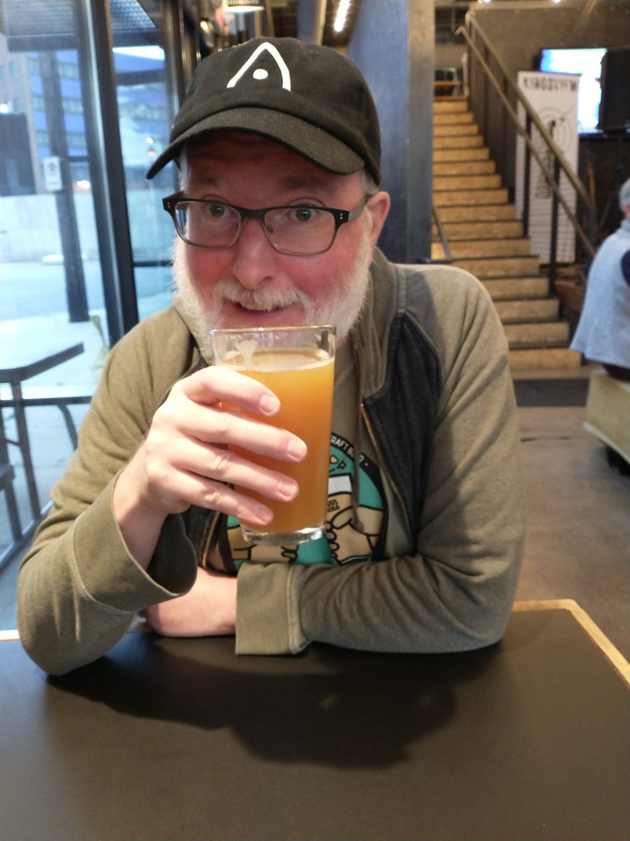 (\/) .)(. (\/) tweet media