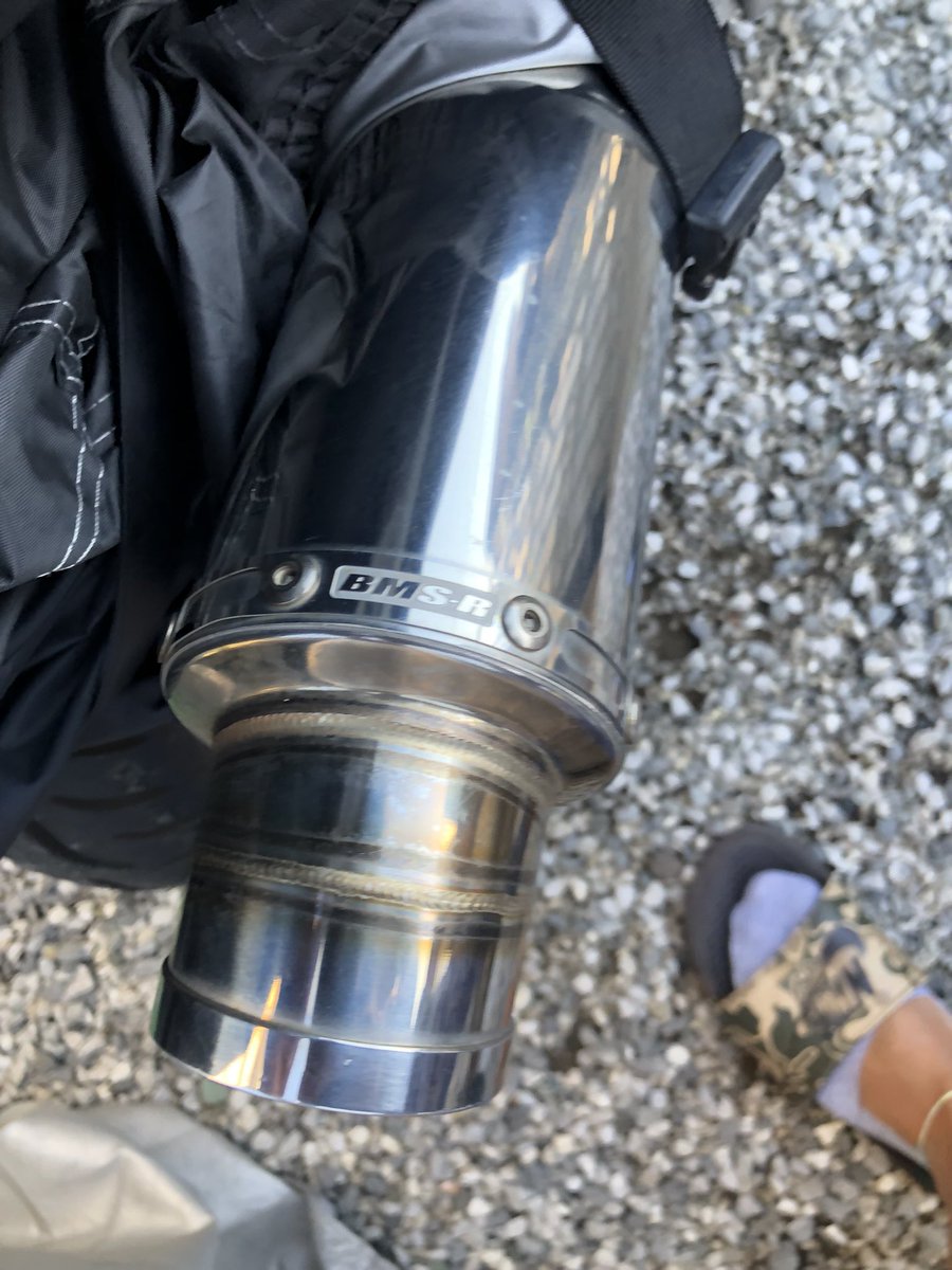 wildshocham's tweet photo. シグナスX売ります！
前輪タイヤ新品。シート新品に貼り替え済み。BMS-Rマフラー。
セル1発でエンジンかかって不具合など一切ございません！
その他カスタムございます！
気になった方DM下さい！ https://t.co/weW9FtHPzN