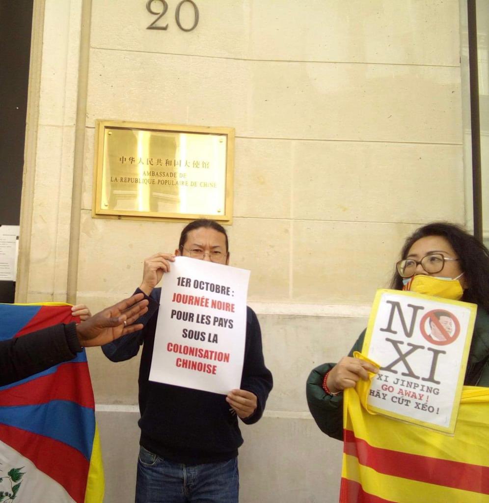 SFTHQ's tweet photo. DOWN WITH XI JINPING!
DOWN WITH THE CCP!
#ResistChina #PRCDay https://t.co/U8B0jNSFwi