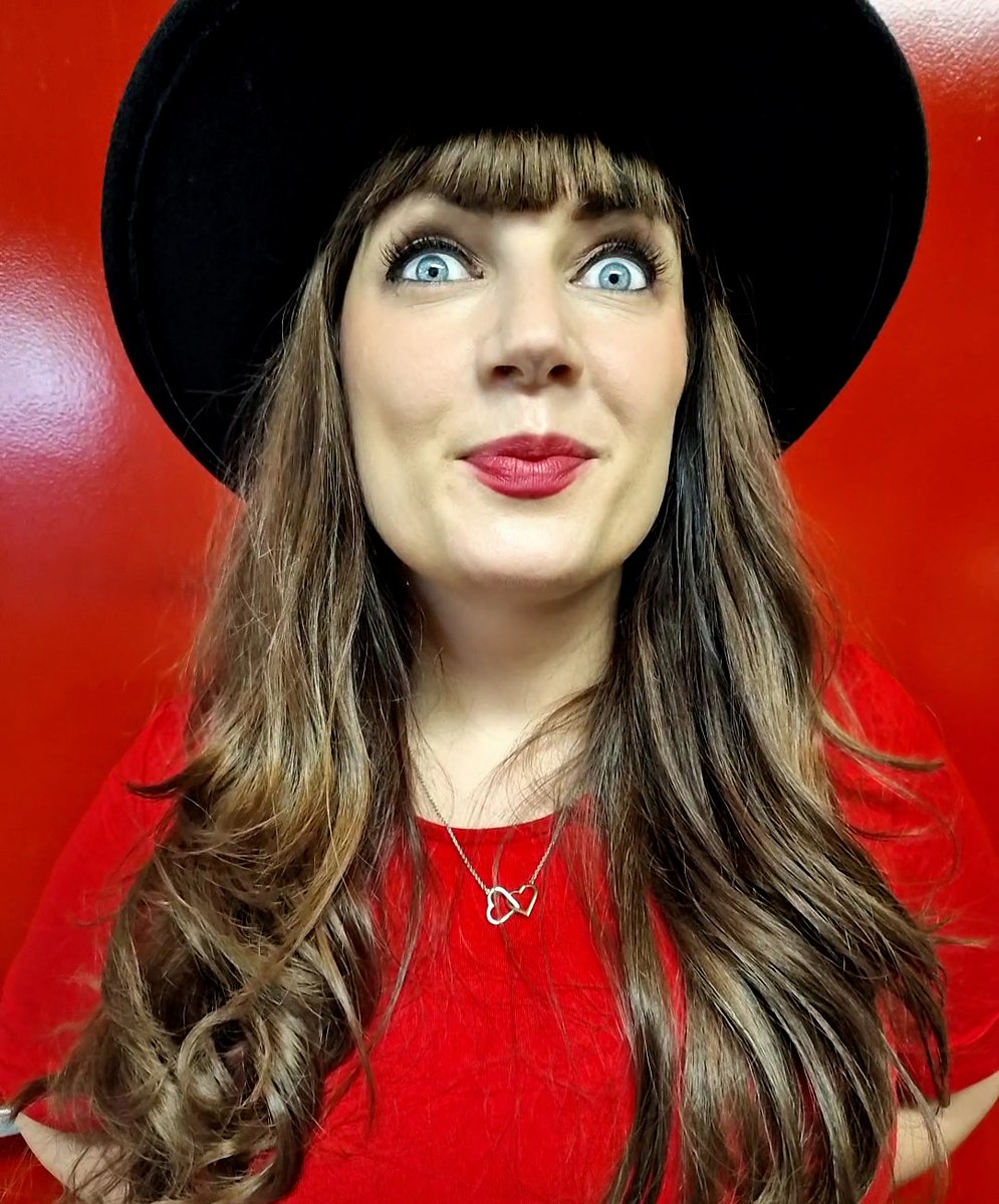 Have I got some news for you....! 
IRISH DATES! (Starting next week!) 

If you want to hear about them first... I'm letting everyone on the mailing list know first tonight -
If you haven't signed up - you can do so here 👉 

eepurl.com/ghYuhb