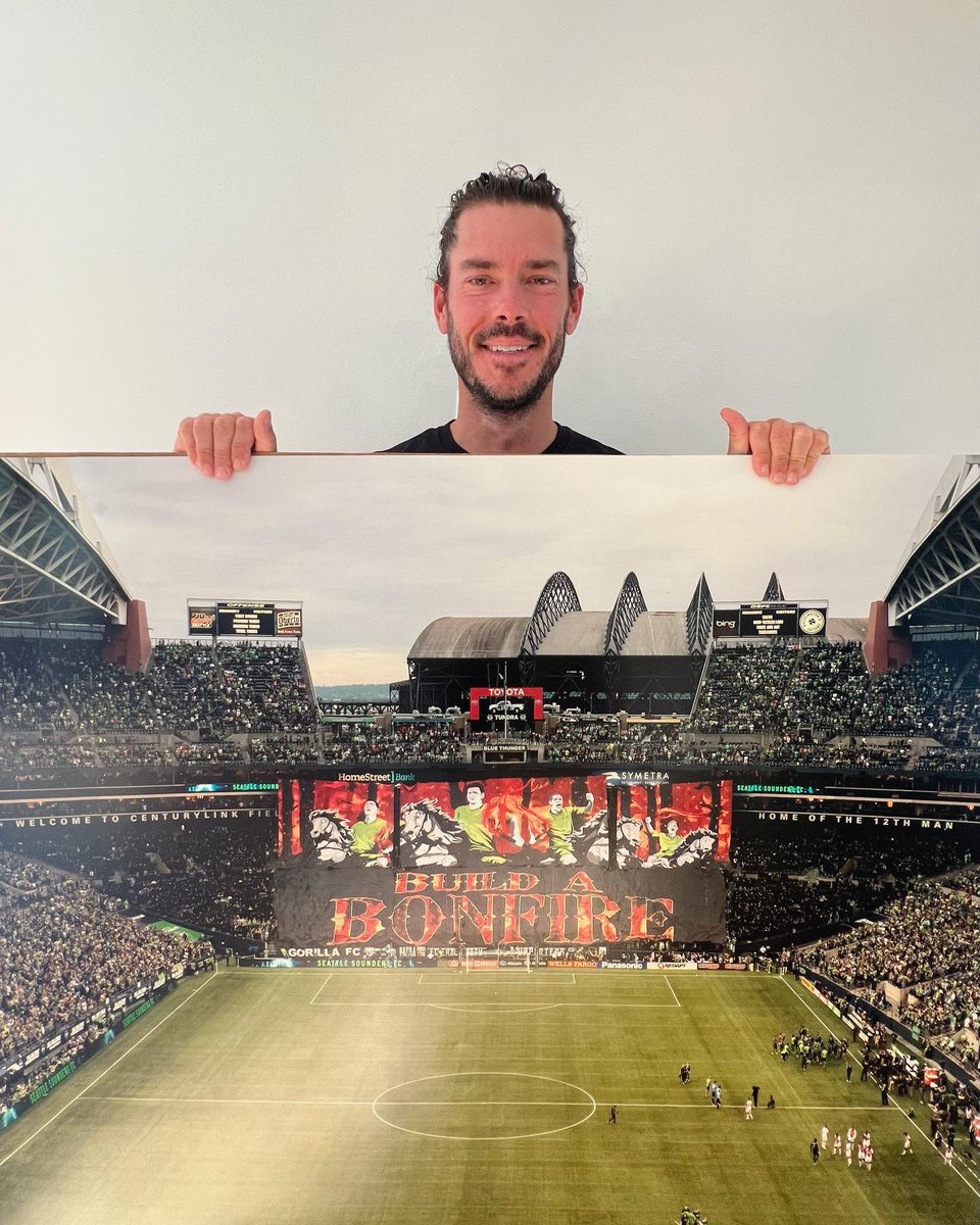 Contrib (@contribinc) on Twitter photo Check out this print <a href="/brad_evans3/">brad evans</a> is auctioning off for the <a href="/RaveFound/">RAVE Foundation</a>
Were you one of the 67,385 at CenturyLink Field that night?!? Snag this awesome piece!
Bid: contrib.org/go/359d87bd Check out this print <a href="/brad_evans3/">brad evans</a> is auctioning off for the <a href="/RaveFound/">RAVE Foundation</a>
Were you one of the 67,385 at CenturyLink Field that night?!? Snag this awesome piece!
Bid: contrib.org/go/359d87bd