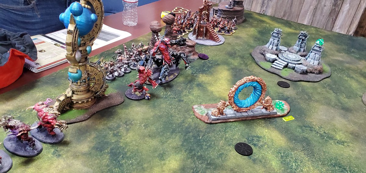 ReverendDangles's tweet photo. Some #CHAOSGT game 3 action shots. Even have the classic khorne vs sylvaneth! https://t.co/zOHhcujTbg