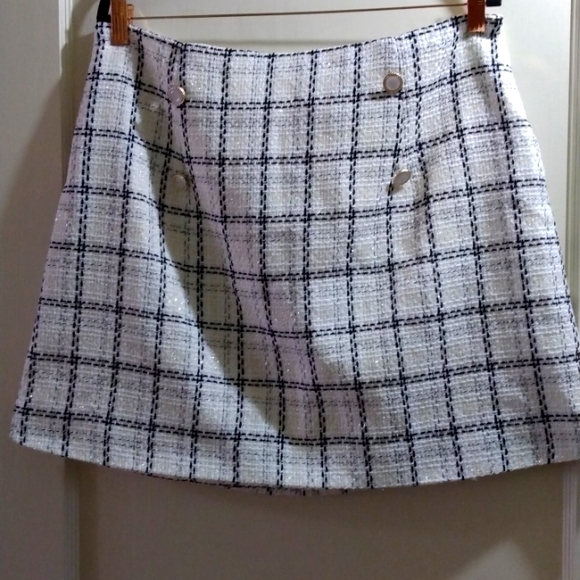 Monaco228's tweet photo. So good I had to share! Check out all the items I'm loving on @Poshmarkapp #poshmark #fashion #style #shopmycloset #talbots #shein: https://t.co/S3dWcr5Q01 https://t.co/jh2XgieSXk
