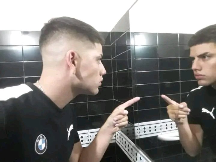Deja de mirar menores, vos ya sos grande.