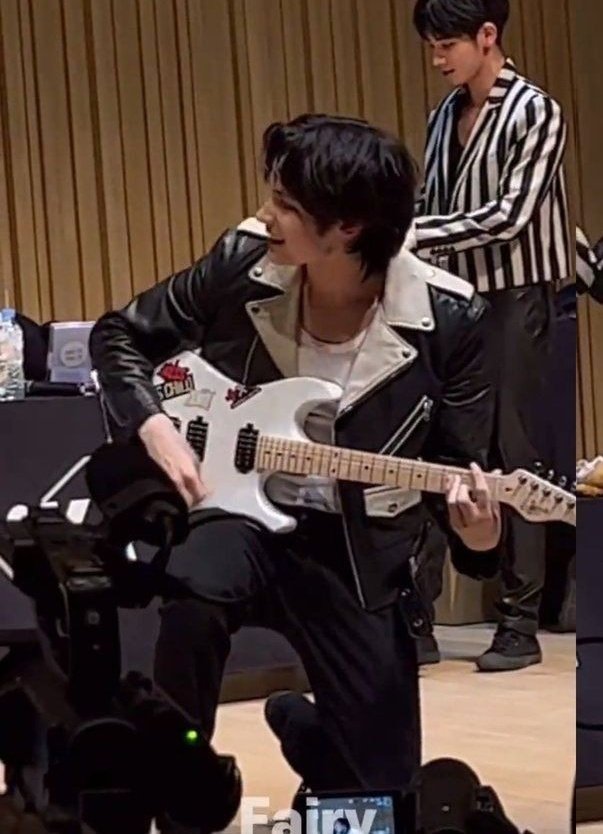 Huening kai rockstar grew up so fine 🥹🥹