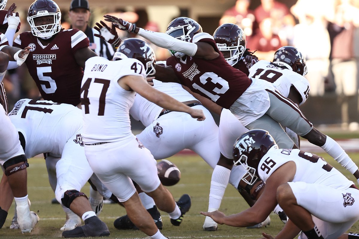 Mississippi State defeats #17 Texas A&M 42-24 to advance to 4-1. Will Rogers: • 31/45 • 329 passing yards • 3 touchdowns