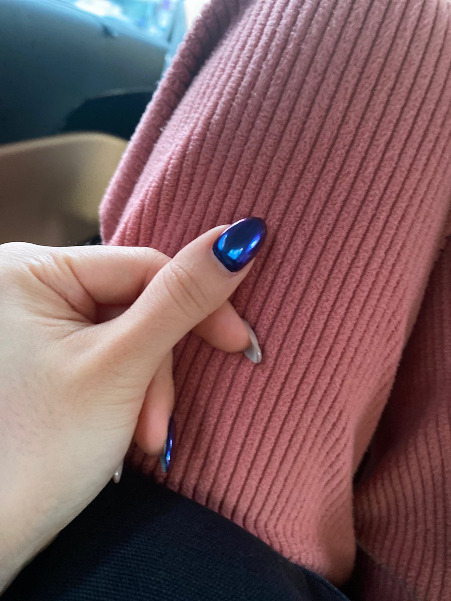 kss_bbl's tweet photo. [🐹💭] 220928 12:37PM KST

- +📸
- it's your first time seeing a blue heart, right?
- it's a heart just for (y/n)!💙 https://t.co/LSld9xjvIt