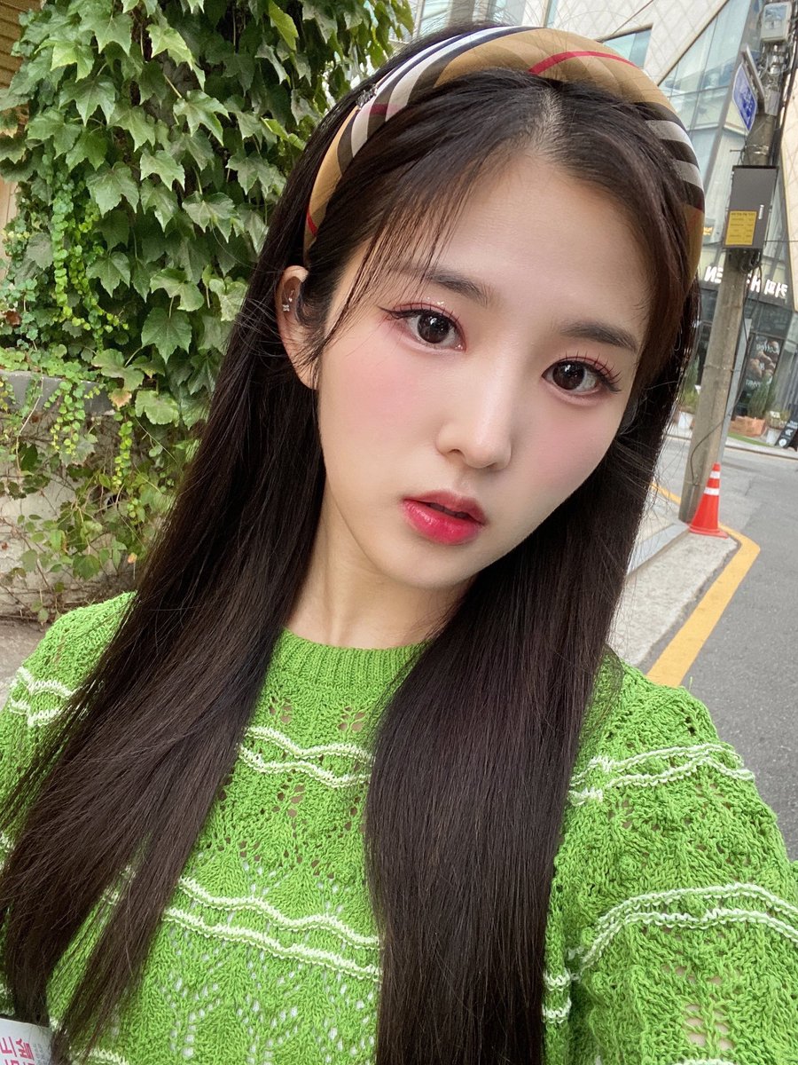 kss_bbl's tweet photo. [🐹💭] 220930 23:51PM KST

- +2 📸
- 뿌용🧚🏻‍♂️ it’s green tea today 
- it’s so sweet and chilly https://t.co/57HAdB4pek
