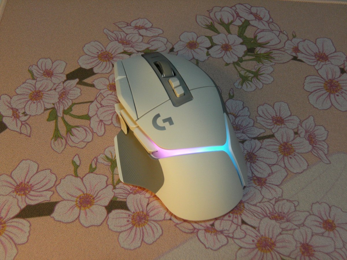 dokuro_chaan's tweet photo. おはようございます～
念願のG502新型ついに出ました！
G502 X PLUS 使ってく～
#Logitech 
#Logicool 
#LogicoolG https://t.co/jfFfceXFSu