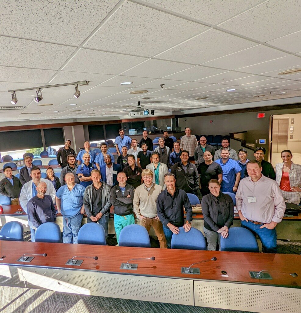 Amazing Vascular and Endovasular course for residents! Thank you @bainmd, @DrAndrewGrande and @NREFORG for putting it together! @JanKarlBurkhar1 @OUAVMdoc @BrianHoward_MD @DrMichaelLevitt @ShahidNimjee @babaksjahromi @mtlawton