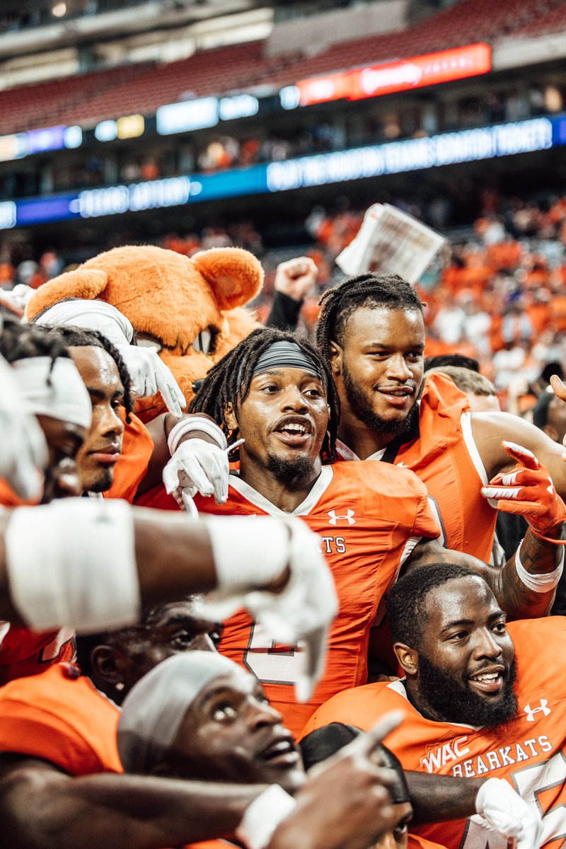 Sam Houston Football tweet media