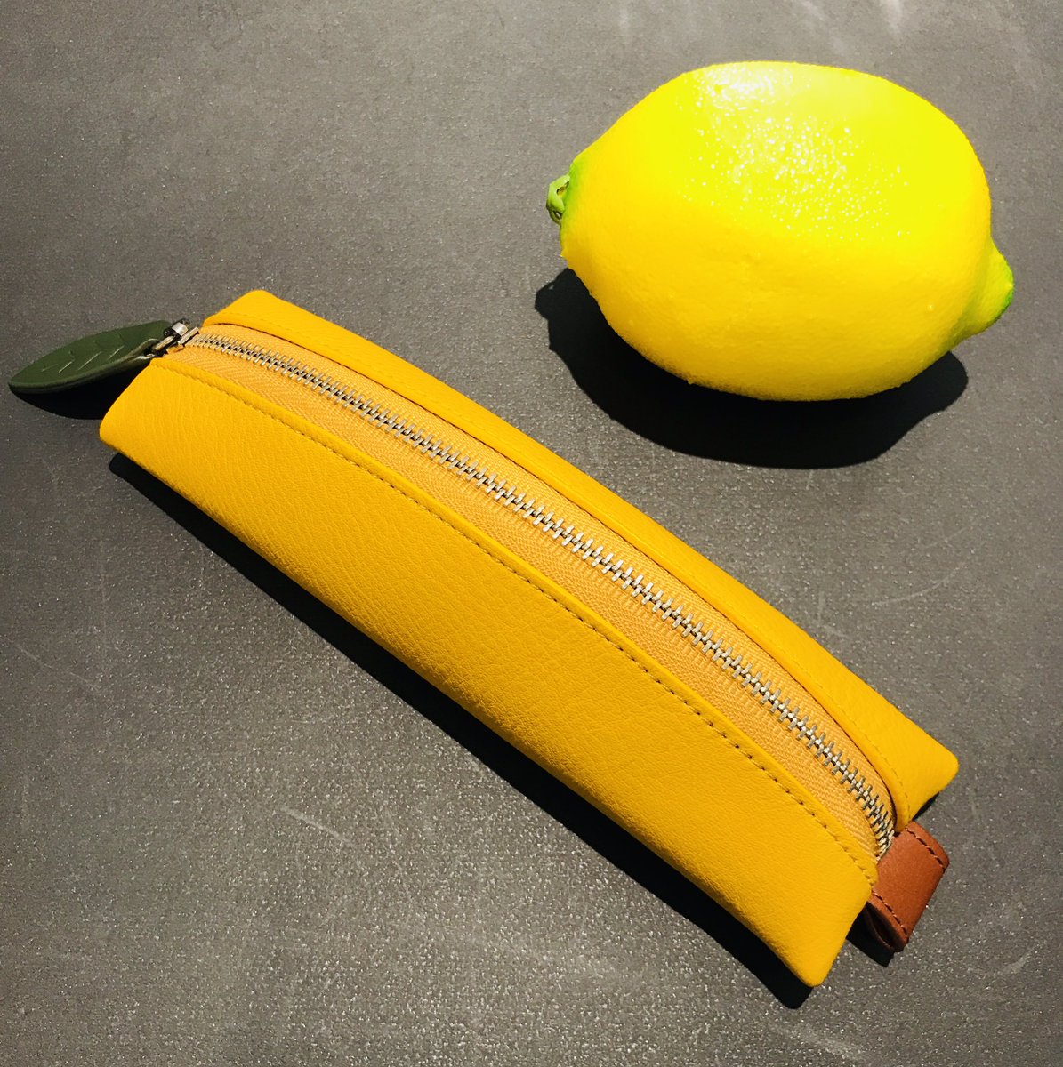 4階文具】#丸善オリジナル『#檸檬ペンケース』¥6,050 檸檬の実を