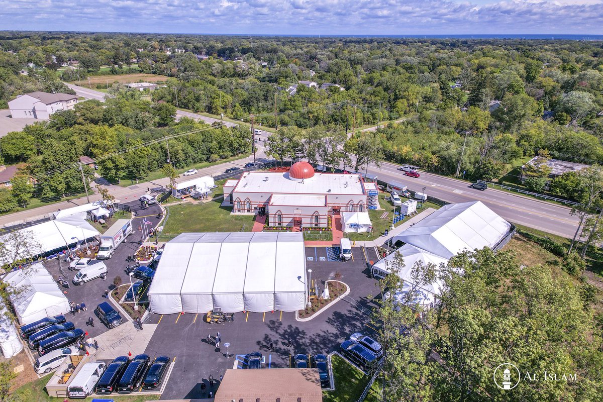 alislam's tweet photo. Zion, Illinois: 

Masjid Fath-e-Azeem https://t.co/lv488DgZ3t