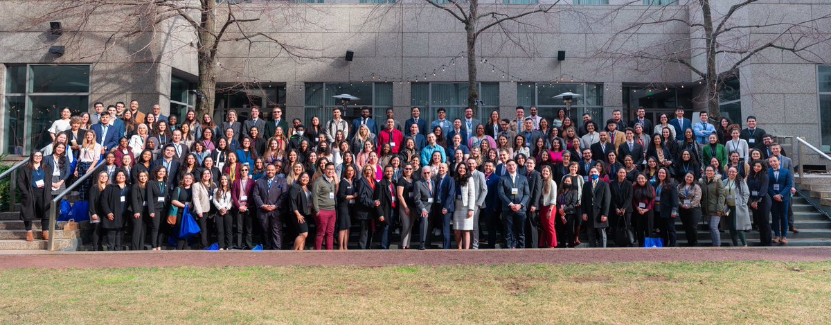 doctorgmunoz's tweet photo. 20% of the US pop. is Latina/o/x but make up only 6% of physicians! 

Today we celebrate our 1st ever National Latina/o/x Physician Day! We won’t rest until ALL patients receive quality care that is language concordant, culturally sensitive, and reflective of our population #NLPD https://t.co/b4mHiZiD6S