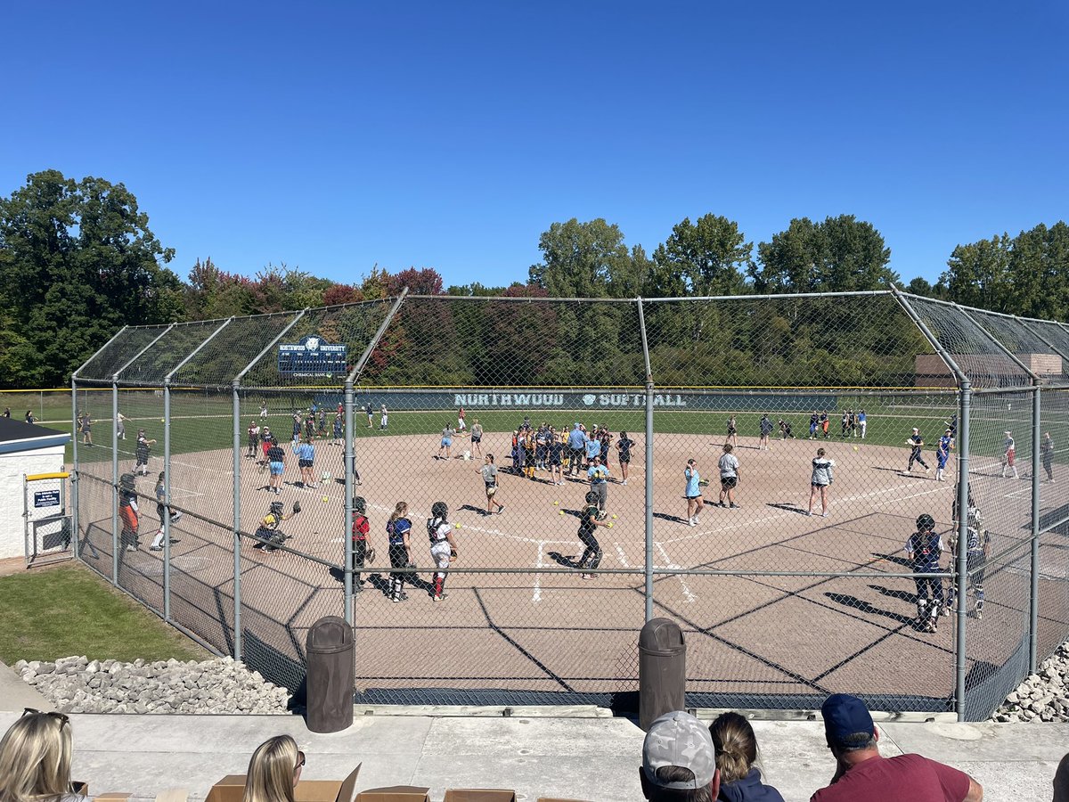 Northwoodsball's tweet photo. Great turnout at the camp today! So many talented and hardworking players. Thank you for for spending the day with NU softball 💙🥎 https://t.co/5yzZLLI5fo