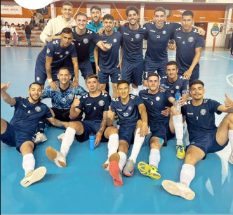 pasionfutsal's tweet photo. #PrimeraA🇦🇷 | Fecha 30 | FINAL en Benavídez: @villalanata 0 - @CLUB17DEAGOSTO 3 
Los de Villa Pueyrredón llegaron a 51 puntos y quedaron solos en el cuarto lugar de la tabla de posiciones https://t.co/fEtIrfEwcf