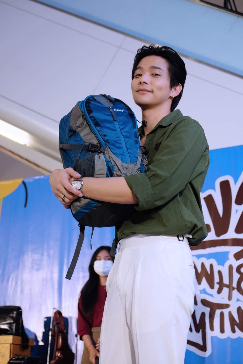 loveleethys's tweet photo. โพสแล้วก๊าบบ...ภาพบรรยากาศงาน DEVY ANYWHERE ANYTIME ที่ห้างเสริมไทยคอมเพล็กซ์ มหาสารคาม พบกับ "ลี ฐานัฐพ์" เสาร์ที่ 1 ตุลาคม 65  ✨🙂🙏ขอบคุณมากๆสำหรับลีฐานัฐพ์ที่มาเป็นguest ขอบคุณหนูมาลี 
CR)Fb.DEVY
#devy #devyanywhereanytime #leethanat #SermthaiComplex https://t.co/HRX1DBTBWW