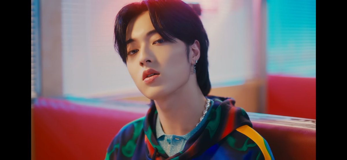 Gifs25's tweet photo. กรี๊ดดดด ยูนิตตต 😭😍🥹🫶 https://t.co/iCkTzRREfp