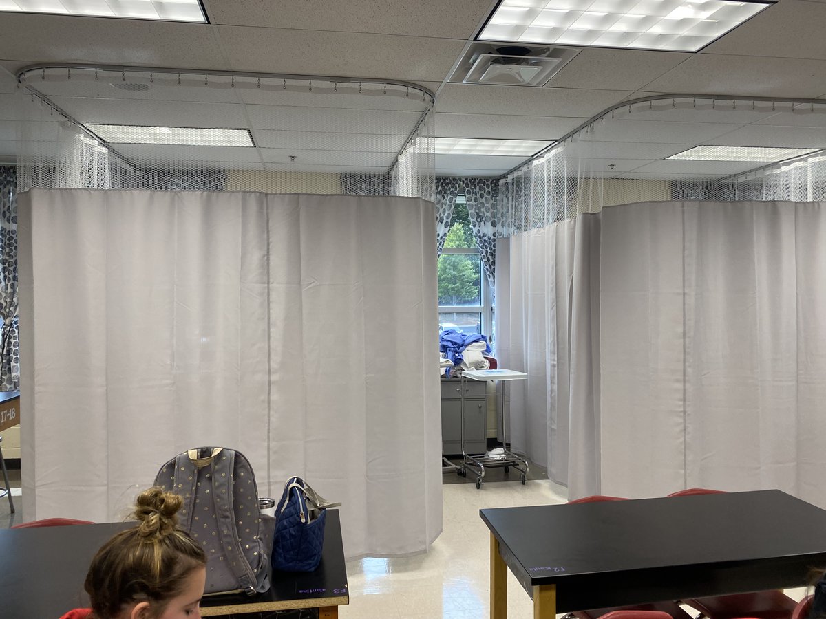 JacksonRN723's tweet photo. Curtain #1 or curtain #2? Here they are learning how to give a modified bed bath! #fmsdcna #nursingassistant https://t.co/1PkiRrnqMX
