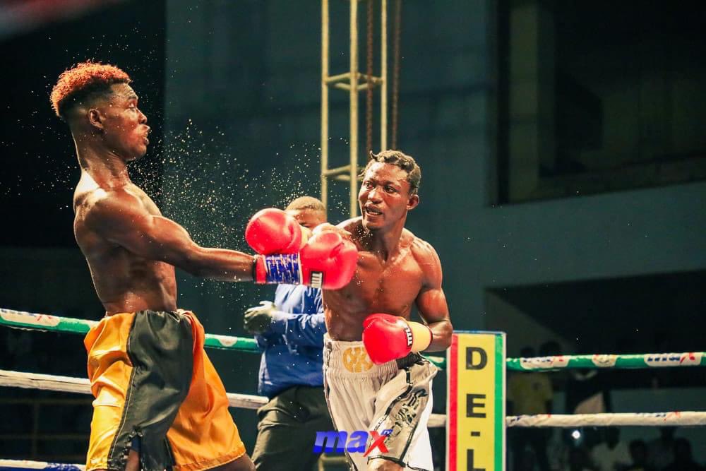 GhanaBoxing's tweet photo. FIGHT OF THE NIGHT!!!
Mohammed Fuseini from the CBQF Gym defeated the impressive Jerry Klutei Robertson from the GYM in what proved to be a close contest.
The #DeluxyProfessionalBoxingLeague is LIVE on #MaxTV
#DeluxyProfessionalBoxingLeague
#GBA
#MaxTV
#fightnight14 https://t.co/kT2nrQRiqM
