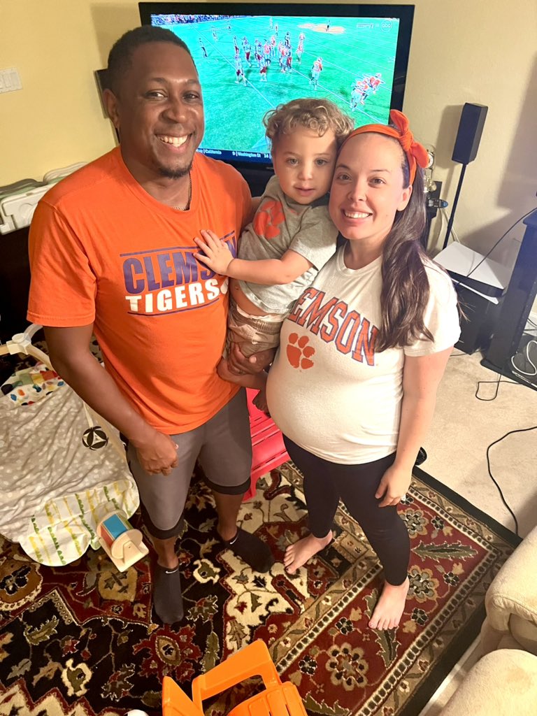 ClemsonTom's tweet photo. Ron, Ciara, Jayce with a little Clemson fan on the way.”

You’d be the bestest. https://t.co/XxUqiFjjnZ