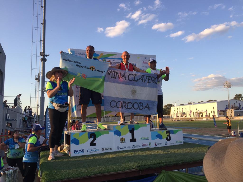 Maldonado Campeón Argentino en 5000 mts 🇦🇷🏆🏃

Se apoderó del Nacional de Pista y Campo en San Luis y es el nuevo CAMPEÓN NACIONAL de cinco mil metros. 🇦🇷🇦🇷🇦🇷🇦🇷🇦🇷🇦🇷🇦🇷

Mañana irá por los 10000 mts.🔥

Felicitaciones Don Marcos y gracias por dejarnos bien representados. 🙌🏻