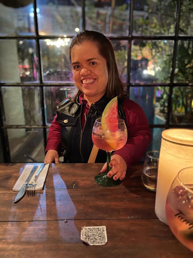 ClavijoFuentes's tweet photo. #gingernightout
Salud πΈ y muchas sonrisas. https://t.co/zEDDy7pNPy