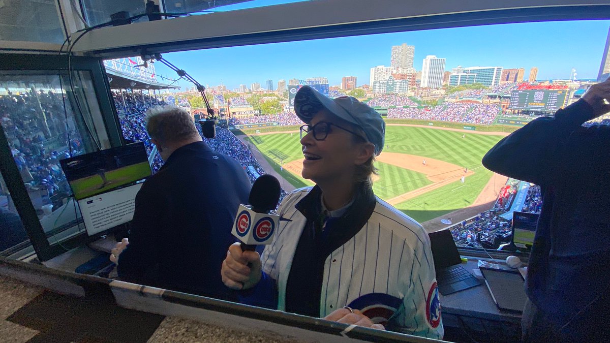 Lauzoo on Twitter "RT janemarielynch Threw out the first pitch, sang