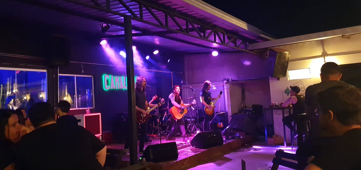 panda_ana's tweet photo. Stone Alice Jam na Canalhas! https://t.co/rtQFpjBqOh