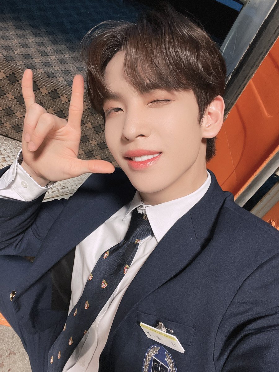 hourly allen ♡ (@hourlyallen) on Twitter photo 