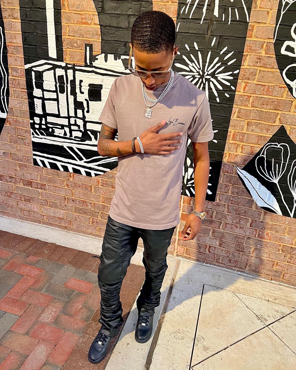 IKidyFresh's tweet photo. “ How we do anything, is how we do everything . . . “
☔️ℓ.βسىهفه
Billionaire Business ⚖️
S H O P🌐L a j e B a n n a ♟
#lajebanna#explore#BB#FDU##designer#sb#clothing#clothingbrand#clothingline#billionaire#lajebannaclothing#billionairemindset
______The LAJEBANNA Way™️_______ https://t.co/yZZ5jMnAuQ