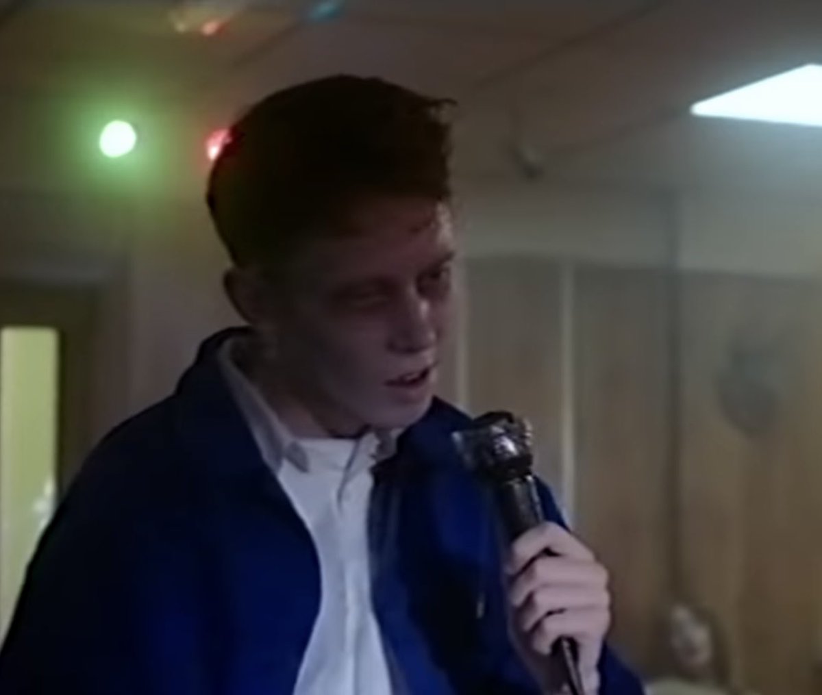 _pole__'s tweet image. Sept 30.                    Oct 1