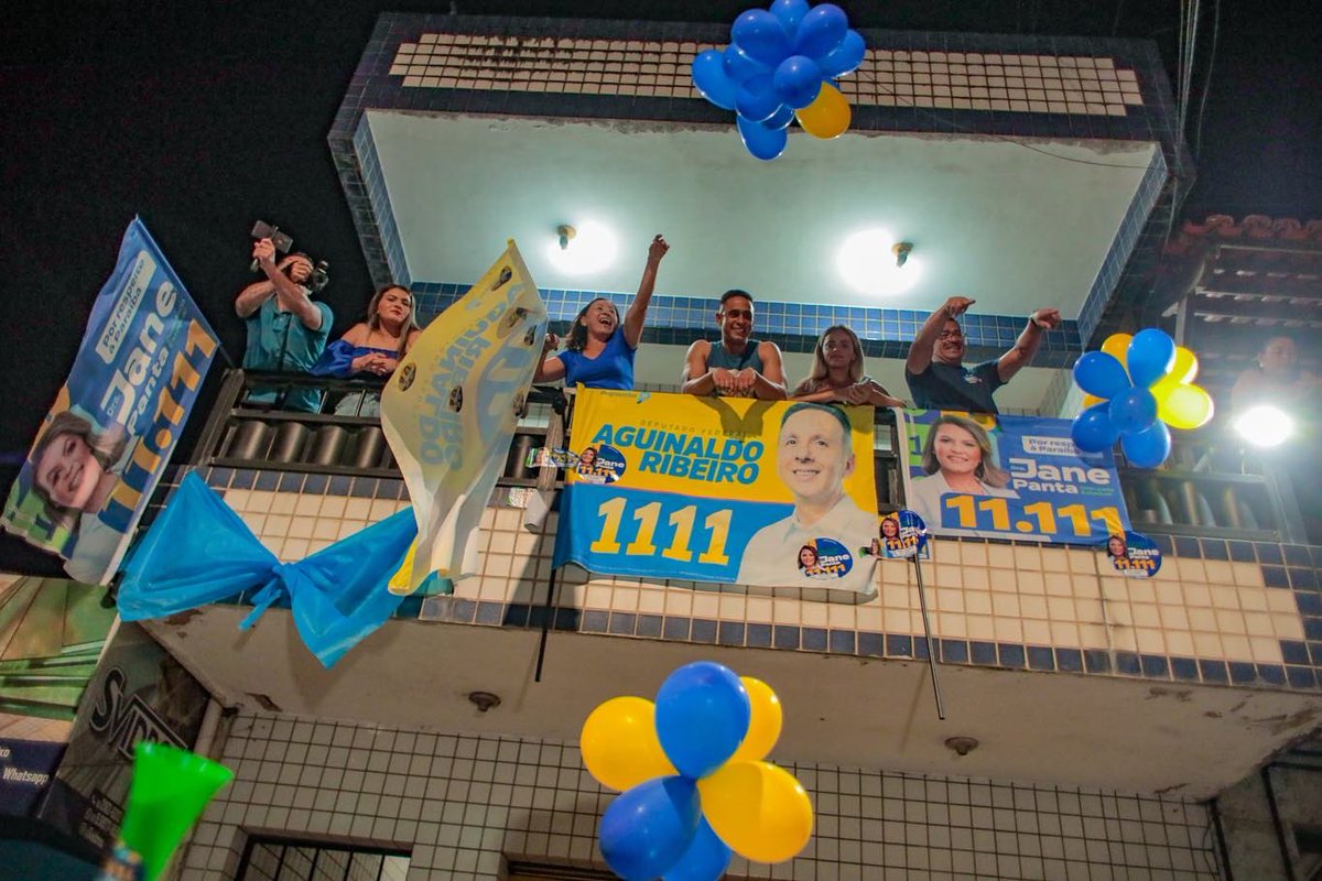depaguinaldo11's tweet photo. É agora! A linha de chegada está perto! Hoje representamos o time campeão do #TrabalhoPravaler, ao lado do futuro próximo vice governador @lucasribeiropb, e da candidata a deputada Estadual @drajanepanta. https://t.co/w3LwF6WT2k