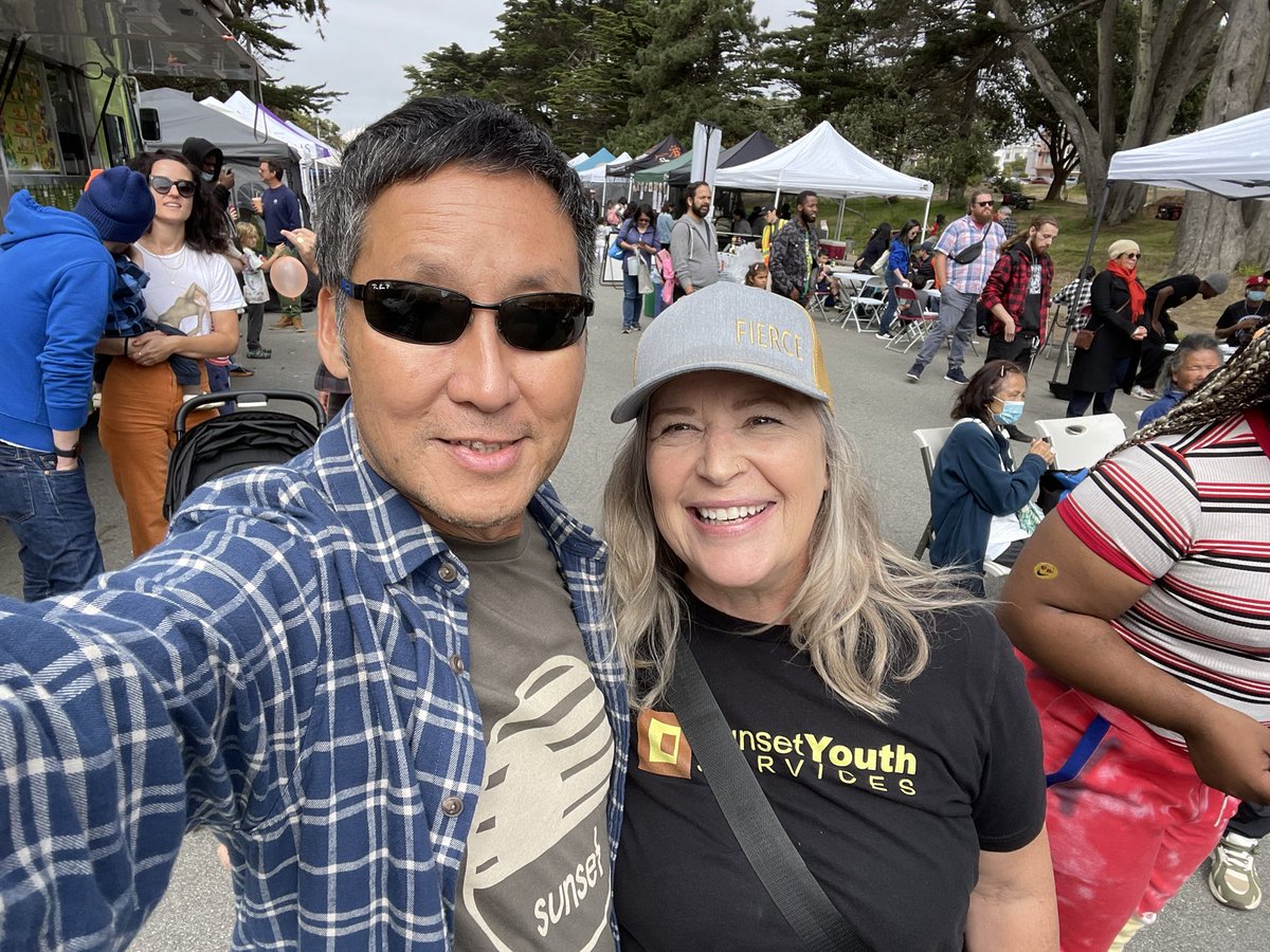 D4GordonMar's tweet photo. The Sunset Community Festival today was a wonderful celebration of our neighborhood pride, solidarity and diversity! Thanks to @syssf, @415Sunset and the co-hosts for bringing our community together #SunsetStrong https://t.co/TI3uqncXXw
